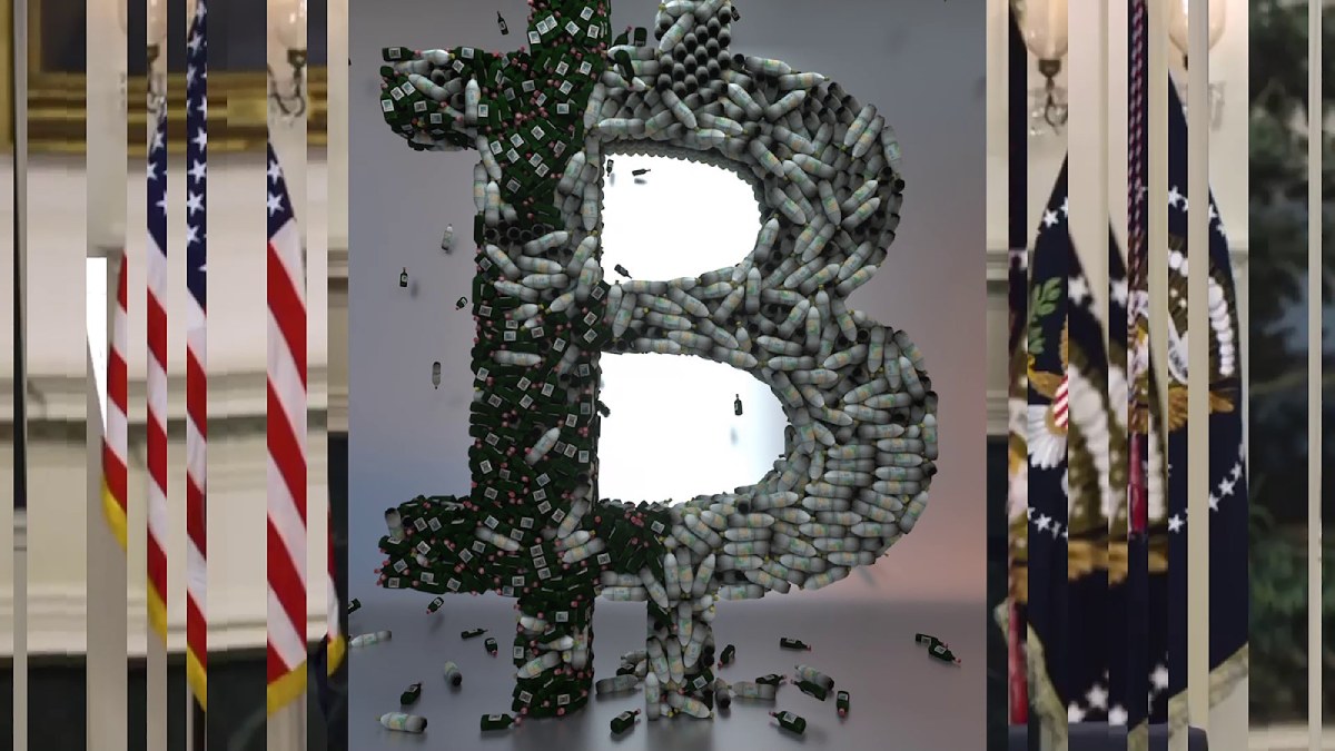 寶特瓶罐拼出象徵比特幣（bitcoin）的B。圖／《非常，非常，非常地》