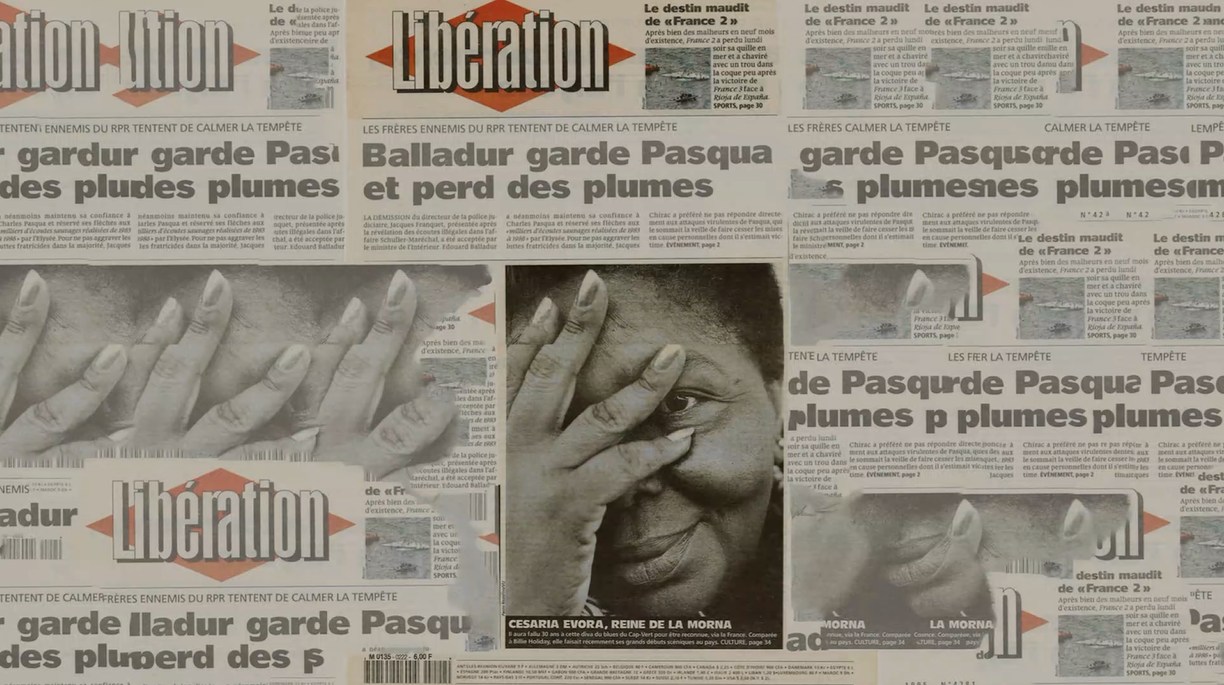西莎莉亞曾登上法國《解放報》頭版，該報頭版通常是政治新聞，代表她相當受到知識份子歡迎。圖／《赤腳歌后》

