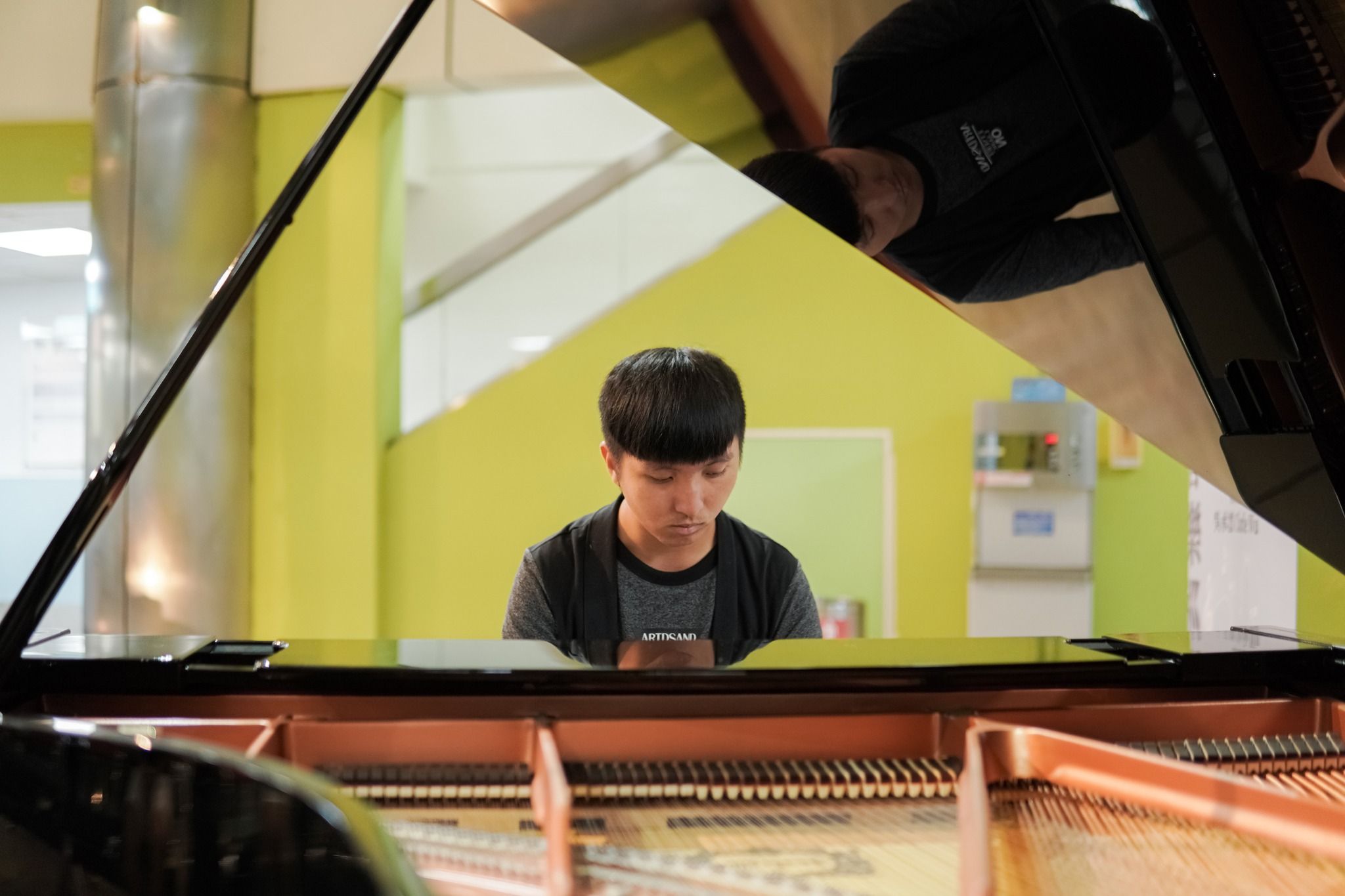 視障流行鋼琴創作家吳承澐。圖片來源／吳承澐臉書粉專