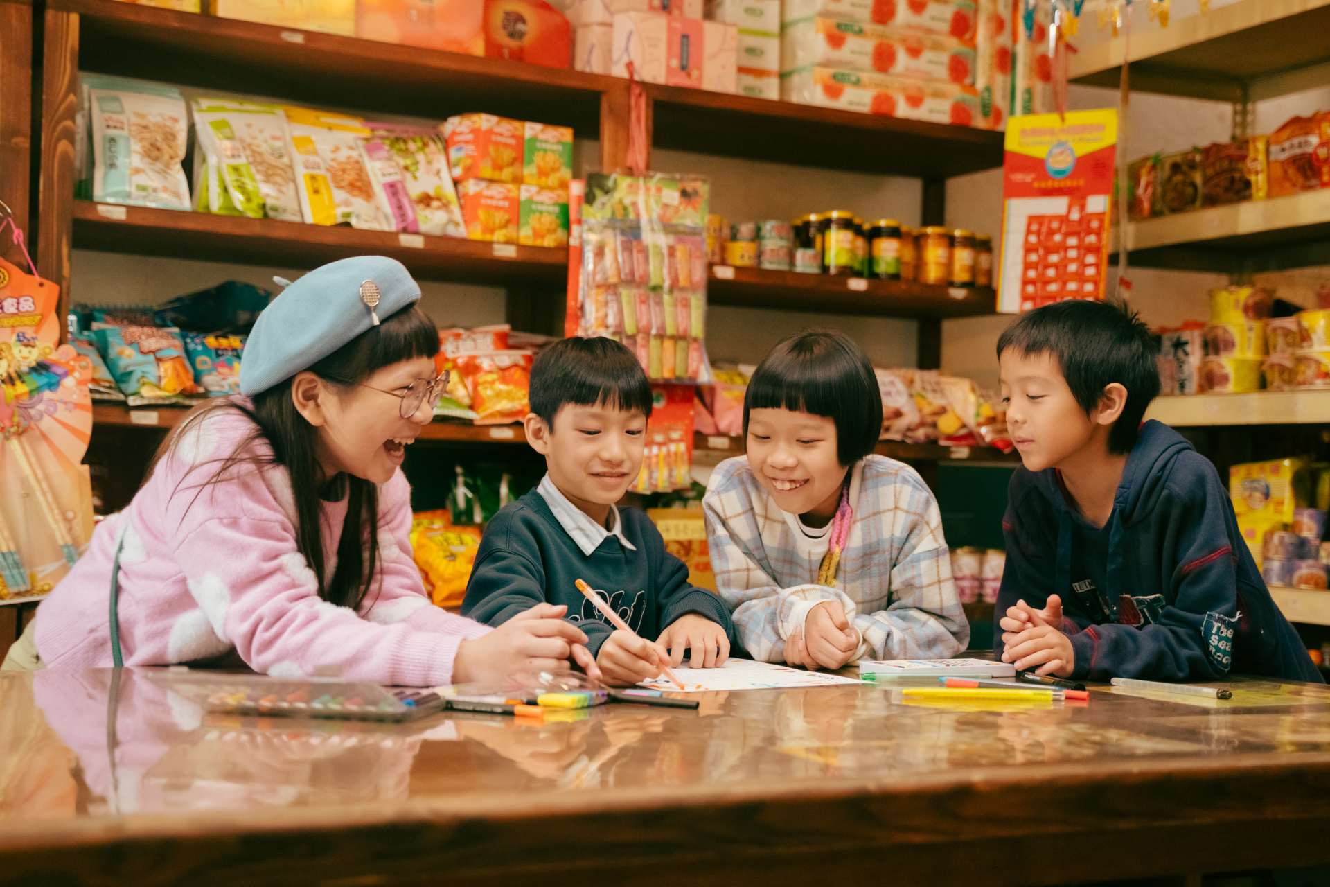 孩子的友情通常是在彼此吐槽和磨合之中增長。圖／《什麼都沒有雜貨店》