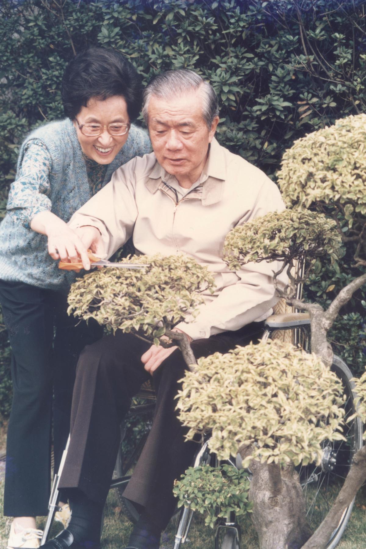 孫運璿（右）有「永遠的行政院院長」之稱。圖／《掌舵風雨世代—孫運璿》