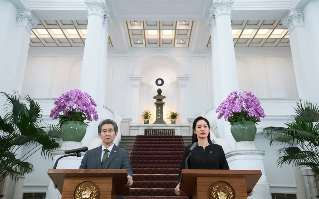 台灣成為美中強權脅迫對手的武器，人民如何在戰火中夾縫求生？