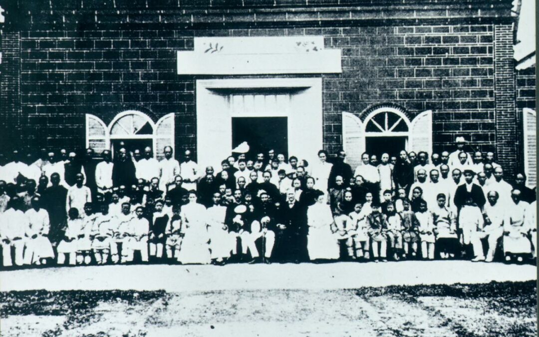 台灣首位女醫生的母校！馬偕與張聰明創辦淡水女學堂，改寫女性教育之路