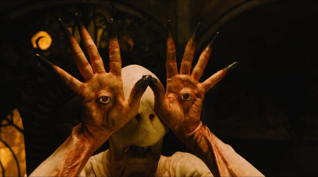 ｜〈羊男的迷宮〉（2006）電影劇照。（圖／北美館）