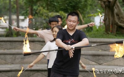 告別短影音成癮，自媒體男孩擁抱山海走出被忽略的失落