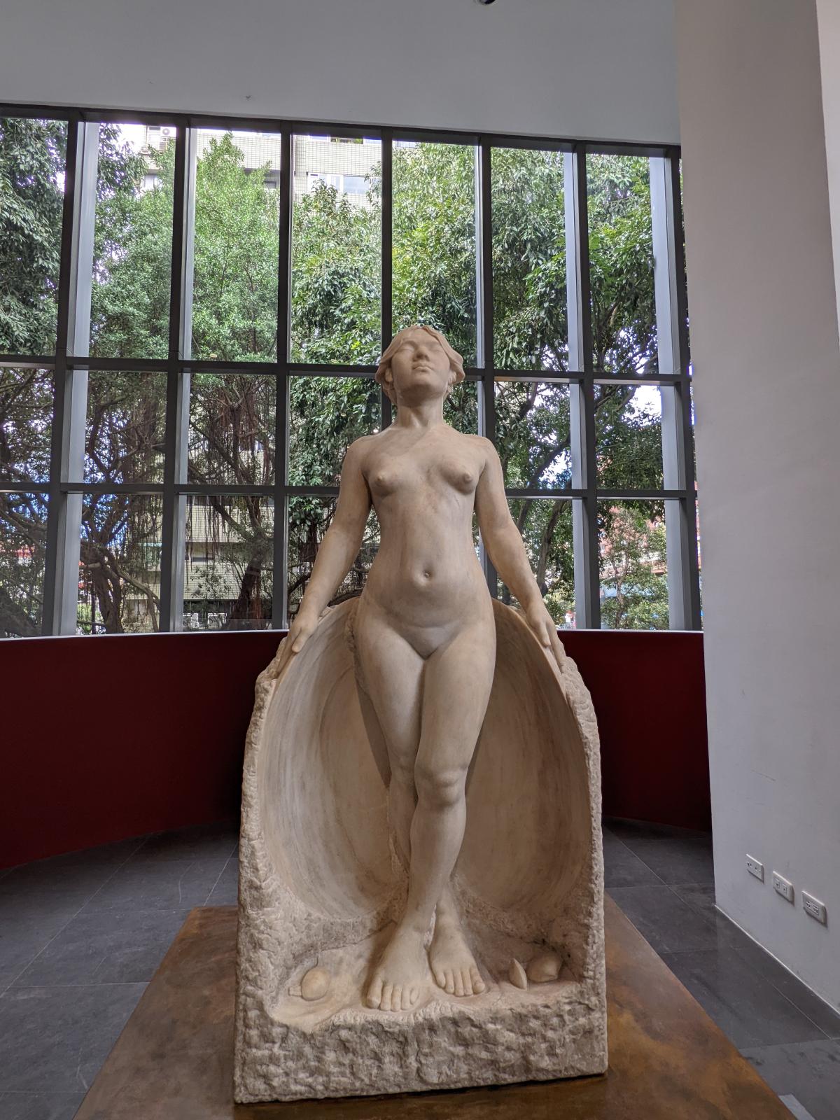 《甘露水》2021年於北師美術館展出。圖片拍攝／劉凱莉