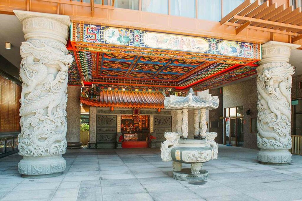 |一樓廟埕廣場(圖/桃園市土地公文化館)