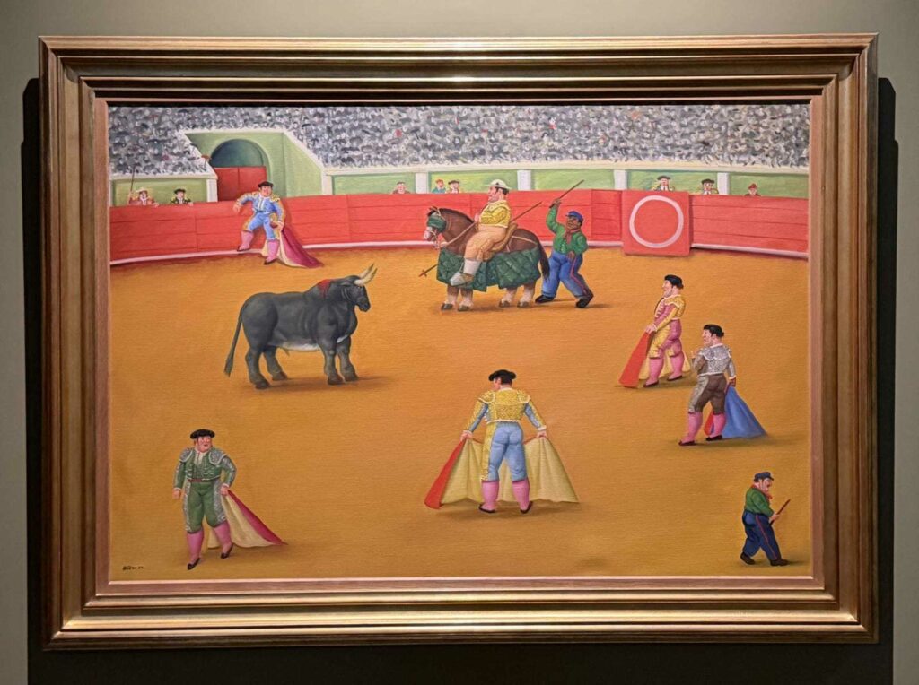 ｜展區〈鬥牛〉的《鬥牛》（The Bullfignt, 2022），藉由鬥牛士和牛隻對峙的視線和姿態，營造畫面張力。