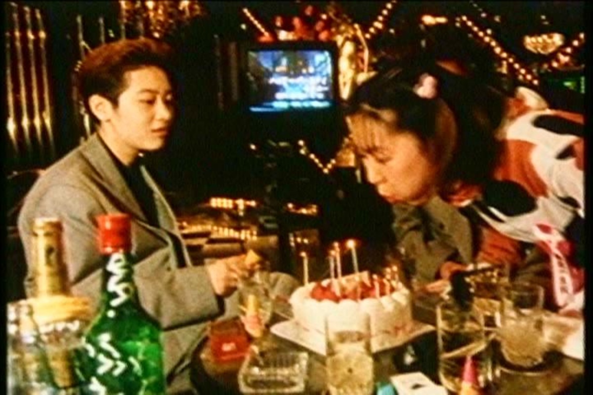 ONNABE酒吧的客人並不限於女同志，也包括許多異性戀女性。圖／《新宿好T們》