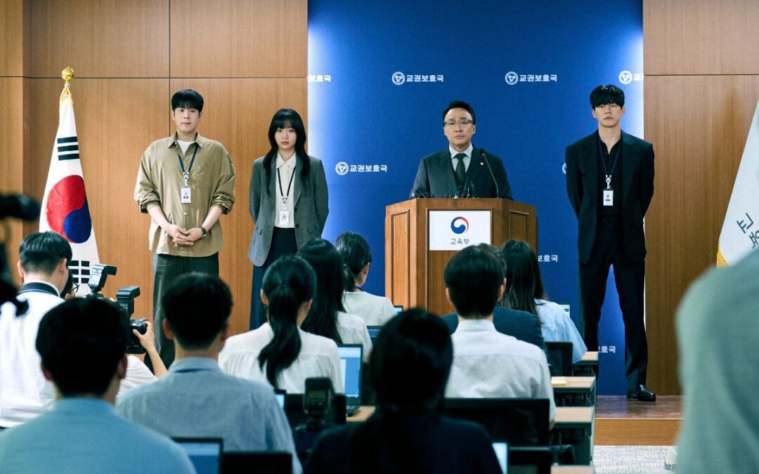 一位成癮科醫師看《鐵拳教育》：比叮嚀「別碰毒」更重要的事：教他怎麼拒絕、讓他願意求助